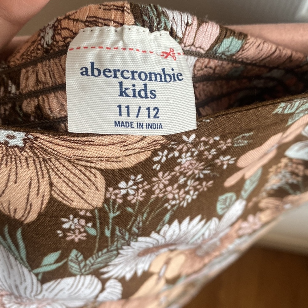 Abercrombie Kids Girls Shirt (11/12 L) - Picture 4 of 4